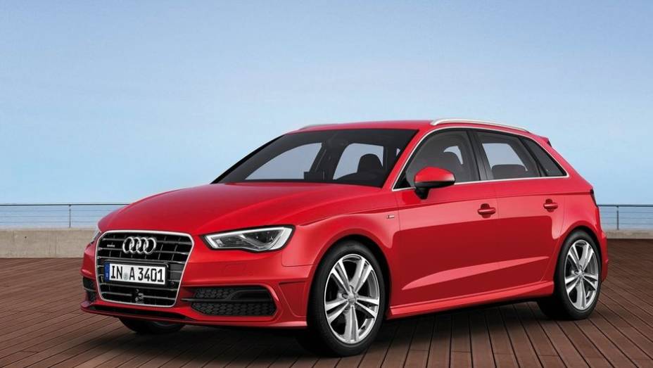 A Audi anunciou nesta quarta-feira (29) que apresentar&aacute; o A3 Sportback no Brasil durante a segunda quinzena de junho | <a href="%20https://preprod.quatrorodas.abril.com.br/noticias/fabricantes/audi-confirma-a3-sportback-brasil-junho-742734.shtml" rel="migration">Leia mais</a>