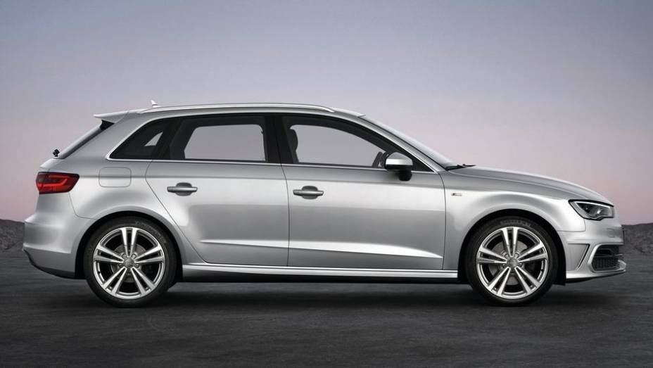 Duas opções de motorização estarão disponíveis. Uma delas é a 1.4, de 122 cavalos de potência e 20,4 kgfm de torque, que acelera de 0 a 100 km/h em 9,3 segundos e alcança velocidade máxima de 203 km/h | <a href="%20https://preprod.quatrorodas.abril.com.br/noticias/f" rel="migration"></a>