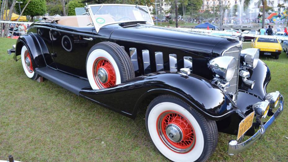Buick Roadster 1935 | <a href="https://preprod.quatrorodas.abril.com.br/noticias/classicos//encontro-paulista-autos-antigos-movimenta-aguas-lindoia-feriado-742932.shtml" rel="migration">Leia mais</a> Buick Roadster 1935 | <a href="https://preprod.quatrorodas.abril.com.br/noticias/classicos//encontro-paulista-autos-antigos-movimenta-aguas-lindoia-feriado-742932.shtml" rel="migration">Leia mais</a>