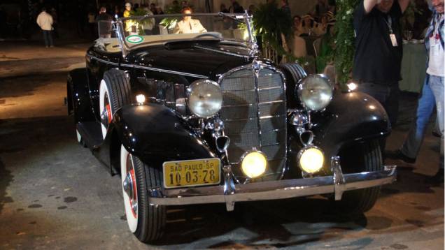 Buick Roadster 1935 | <a href="https://preprod.quatrorodas.abril.com.br/noticias/classicos//encontro-paulista-autos-antigos-movimenta-aguas-lindoia-feriado-742932.shtml" rel="migration">Leia mais</a> Buick Roadster 1935 | <a href="https://preprod.quatrorodas.abril.com.br/noticias/classicos//encontro-paulista-autos-antigos-movimenta-aguas-lindoia-feriado-742932.shtml" rel="migration">Leia mais</a>