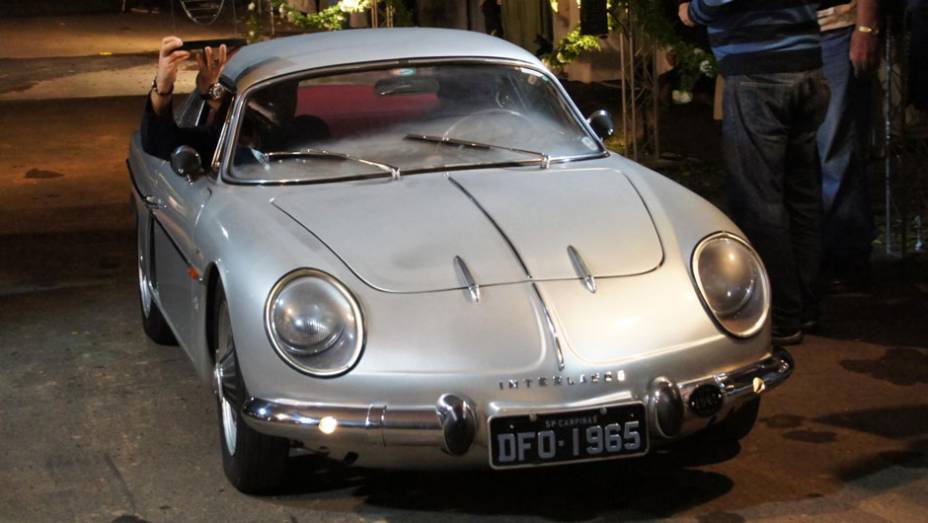 Willys Interlagos Berlinetta 1965 | <a href="https://preprod.quatrorodas.abril.com.br/noticias/classicos//encontro-paulista-autos-antigos-movimenta-aguas-lindoia-feriado-742932.shtml" rel="migration">Leia mais</a> Willys Interlagos Berlinetta 1965 | <a href="https://preprod.quatrorodas.abril.com.br/noticias/classicos//encontro-paulista-autos-antigos-movimenta-aguas-lindoia-feriado-742932.shtml" rel="migration">Leia mais</a>