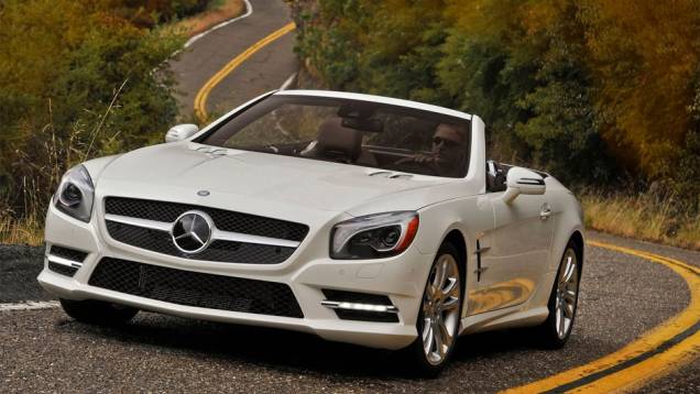 Mercedes-Benz SL550 ficou com o segundo lugar entre os Carros de Luxo Mercedes-Benz SL550 ficou com o segundo lugar entre os Carros de Luxo