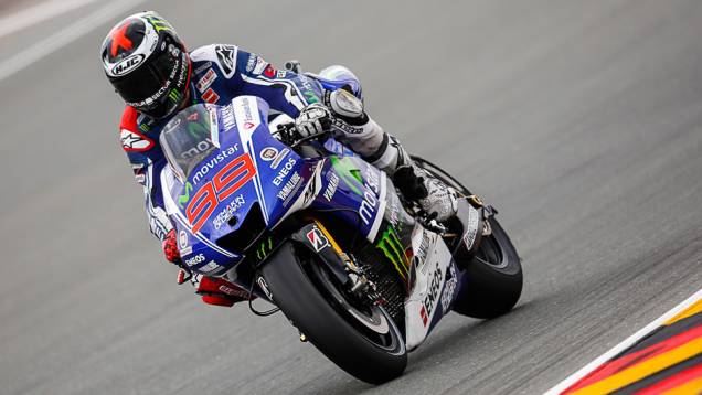 Lorenzo terminou em terceiro.| <a href="https://preprod.quatrorodas.abril.com.br/moto/noticias/motogp-mais-vez-marquez-790805.shtml" rel="migration">Leia mais</a> Lorenzo terminou em terceiro.| <a href="https://preprod.quatrorodas.abril.com.br/moto/noticias/motogp-mais-vez-marquez-790805.shtml" rel="migration">Leia mais</a>
