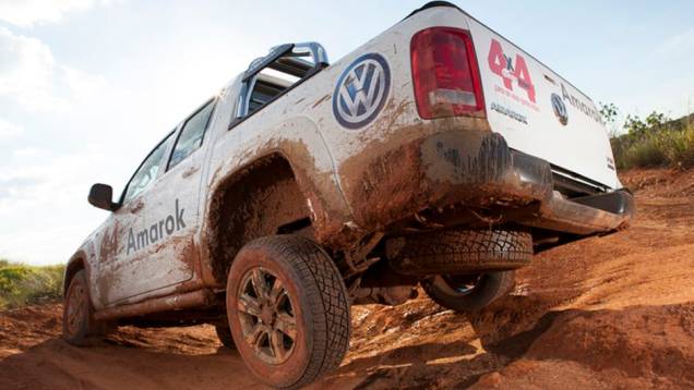 Curso 4x4 QUATRO RODAS | <a href="https://preprod.quatrorodas.abril.com.br/noticias/curso-4x4-quatro-rodas-enfie-pe-lama-747797.shtml" rel="migration">Inscreva-se</a> Curso 4x4 QUATRO RODAS | <a href="https://preprod.quatrorodas.abril.com.br/noticias/curso-4x4-quatro-rodas-enfie-pe-lama-747797.shtml" rel="migration">Inscreva-se</a>