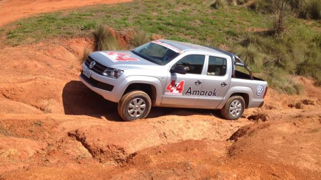 Curso 4x4 QUATRO RODAS | <a href="https://preprod.quatrorodas.abril.com.br/noticias/curso-4x4-quatro-rodas-enfie-pe-lama-747797.shtml" rel="migration">Inscreva-se</a> Curso 4x4 QUATRO RODAS | <a href="https://preprod.quatrorodas.abril.com.br/noticias/curso-4x4-quatro-rodas-enfie-pe-lama-747797.shtml" rel="migration">Inscreva-se</a>