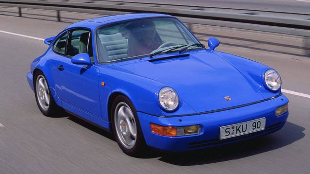 911 Carrera 2.4 3.6 1988 (964) - Ao reconhecer apenas os novos para-choques envolventes, é difícil prever que 85% das peças eram novas também na nova geração | <a href="%20https://preprod.quatrorodas.abril.com.br/reportagens/classicos/porsche-911-50-anos-748361.shtm" rel="migration"></a> 911 Carrera 2.4 3.6 1988 (964) - Ao reconhecer apenas os novos para-choques envolventes, é difícil prever que 85% das peças eram novas também na nova geração | <a href="%20https://preprod.quatrorodas.abril.com.br/reportagens/classicos/porsche-911-50-anos-748361.shtm" rel="migration"></a>