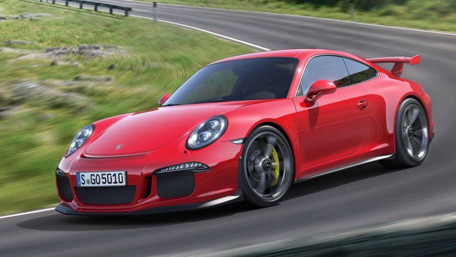 911 GT3 2014 (991) - O futuro da atual geração do 911 reserva versões de desempenho cada vez mais alto, como o boxer de 3.8 litros e 475 cv do novo GT3 | <a href="%20https://preprod.quatrorodas.abril.com.br/reportagens/classicos/porsche-911-50-anos-748361.shtml" rel="migration">Lei</a>