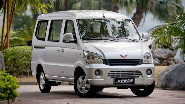 Wuling Sunshine Series - Vendas no 1º semestre de 2013: 345.701 unidades - Vendas no 1º semestre de 2012: 629.926 unidades - Crescimento: -45,1% Wuling Sunshine Series - Vendas no 1º semestre de 2013: 345.701 unidades - Vendas no 1º semestre de 2012: 629.926 unidades - Crescimento: -45,1%