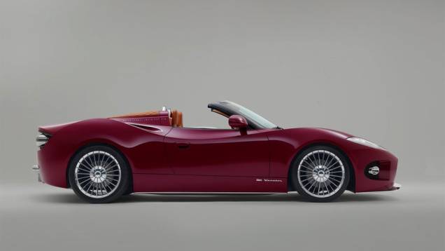 Modelo, equipado com um motor V6 de 380 cavalos, deve entrar em produção no final do próximo ano | <a href="https://preprod.quatrorodas.abril.com.br/noticias/fabricantes/conceito-spyker-b6-venator-spyder-mostrado-pebble-beach-750325.shtml" rel="migration">Leia mais!</a> Modelo, equipado com um motor V6 de 380 cavalos, deve entrar em produção no final do próximo ano | <a href="https://preprod.quatrorodas.abril.com.br/noticias/fabricantes/conceito-spyker-b6-venator-spyder-mostrado-pebble-beach-750325.shtml" rel="migration">Leia mais!</a>