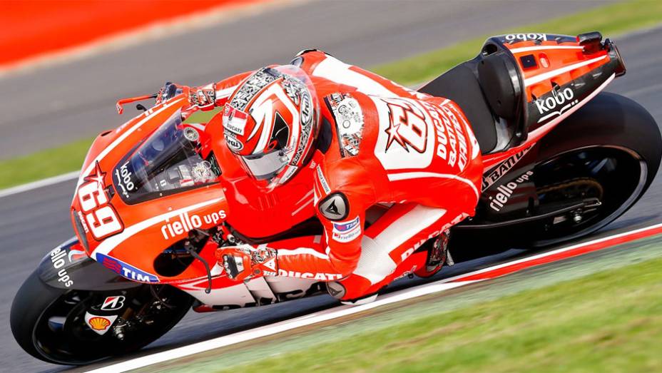 Nicky Hayden garantiu o nono tempo | <a href="https://preprod.quatrorodas.abril.com.br/moto/noticias/motogp-marquez-garante-pole-silverstone-751994.shtml" rel="migration">Leia mais</a>