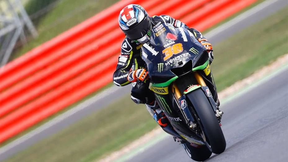 Bradley Smith fechou a lista dos 10 melhores em Silverstone | <a href="https://preprod.quatrorodas.abril.com.br/moto/noticias/motogp-marquez-garante-pole-silverstone-751994.shtml" rel="migration">Leia mais</a>