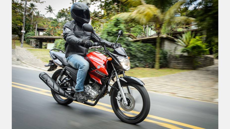 Moto estará disponível nas concessionárias a partir de outubro em duas versões: ED, por R$ 7.390,00... | <a href="https://preprod.quatrorodas.abril.com.br/moto/noticias/yamaha-lanca-ys150-fazer-r-7-390-00-752066.shtml" rel="migration">Leia mais</a> Moto estará disponível nas concessionárias a partir de outubro em duas versões: ED, por R$ 7.390,00... | <a href="https://preprod.quatrorodas.abril.com.br/moto/noticias/yamaha-lanca-ys150-fazer-r-7-390-00-752066.shtml" rel="migration">Leia mais</a>