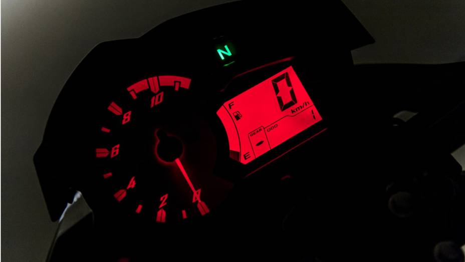 Ambas as versões apresentam painel completo, com mostrador digital e indicador de marcha | <a href="https://preprod.quatrorodas.abril.com.br/moto/noticias/yamaha-lanca-ys150-fazer-r-7-390-00-752066.shtml" rel="migration">Leia mais</a> Ambas as versões apresentam painel completo, com mostrador digital e indicador de marcha | <a href="https://preprod.quatrorodas.abril.com.br/moto/noticias/yamaha-lanca-ys150-fazer-r-7-390-00-752066.shtml" rel="migration">Leia mais</a>