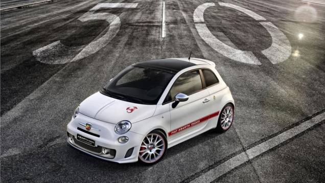 A Abarth revelou sua novidade para o Salão de Frankfurt de 2013: o 595 50th Anniversary Edition | <a href="https://preprod.quatrorodas.abril.com.br/saloes/frankfurt/2013/abarth-595-50th-anniversary-edition-752139.shtml" rel="migration">Leia mais</a> A Abarth revelou sua novidade para o Salão de Frankfurt de 2013: o 595 50th Anniversary Edition | <a href="https://preprod.quatrorodas.abril.com.br/saloes/frankfurt/2013/abarth-595-50th-anniversary-edition-752139.shtml" rel="migration">Leia mais</a>