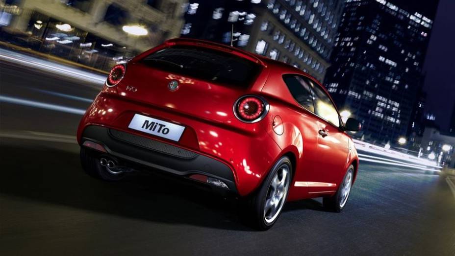 Atrelado a um c&acirc;mbio manual de seis marchas, o motor pode oferecer at&eacute; 14,8 kgfm de torque, caso o motorista opte pelo modo de condu&ccedil;&atilde;o din&acirc;mico | <a href="https://preprod.quatrorodas.abril.com.br/saloes/frankfurt/2013/alfa-romeo-mito-752249.shtml" rel="migration">Leia mais</a>