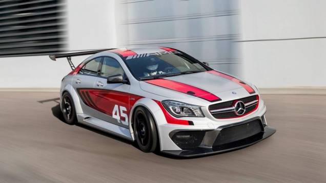A Mercedes-Benz parece inclinada a aumentar seu portfólio de modelos voltados ao automobilismo | <a href="https://preprod.quatrorodas.abril.com.br/saloes/frankfurt/2013/mercedes-benz-cla45-amg-racing-series-752346.shtml" rel="migration">Leia mais</a> A Mercedes-Benz parece inclinada a aumentar seu portfólio de modelos voltados ao automobilismo | <a href="https://preprod.quatrorodas.abril.com.br/saloes/frankfurt/2013/mercedes-benz-cla45-amg-racing-series-752346.shtml" rel="migration">Leia mais</a>