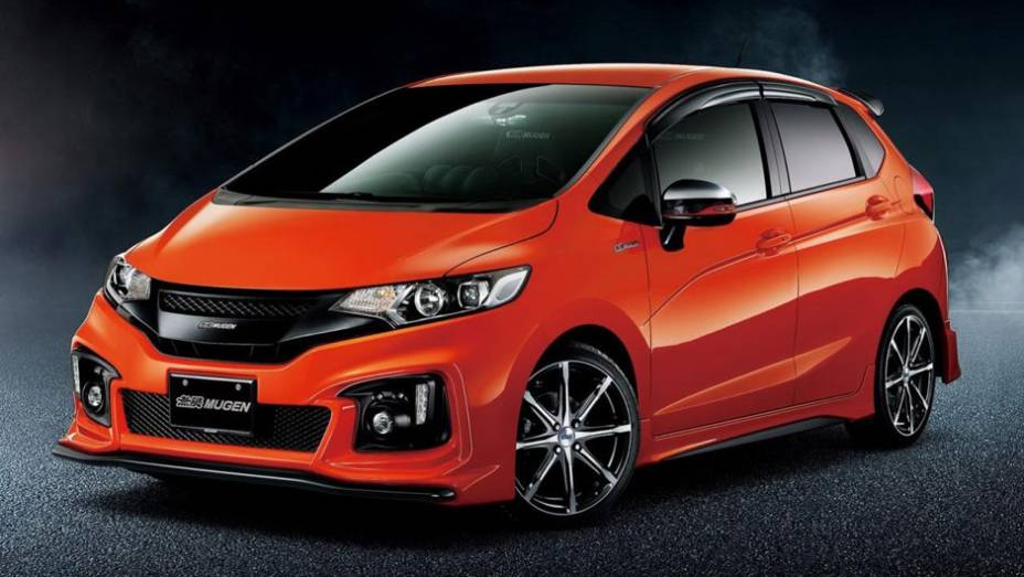 Mugen oficializa pacote de customização para o Honda Fit 2014 | <a href="https://preprod.quatrorodas.abril.com.br/noticias/fabricantes/mugen-oficializa-pacote-customizacao-honda-fit-2014-752853.shtml" rel="migration">Leia mais</a>