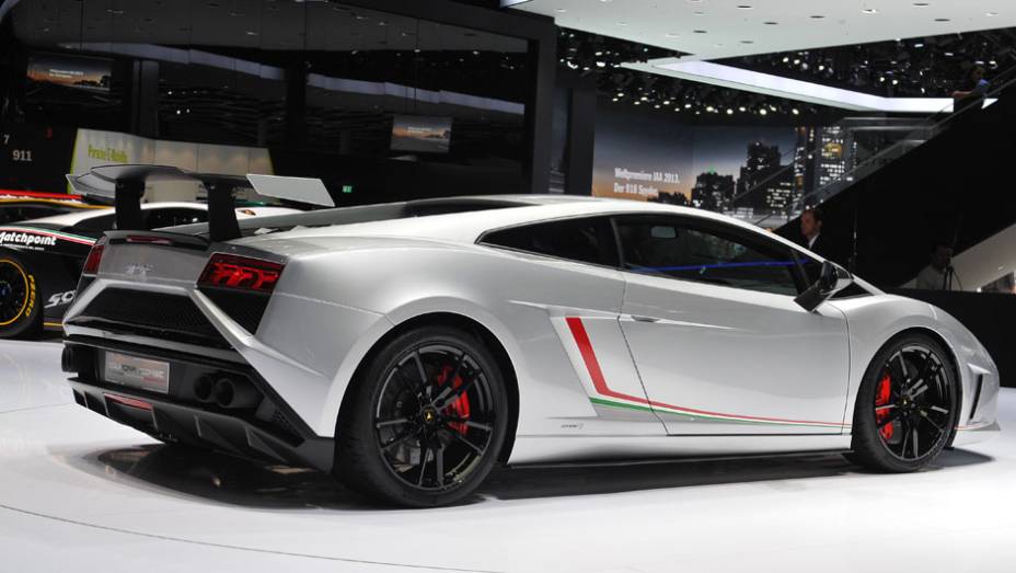 Lamborghini Gallardo LP 570-4 Squadra Corse | <a href="https://preprod.quatrorodas.abril.com.br/saloes/frankfurt/2013/lamborghini-gallardo-lp-570-4-squadra-corse-752459.shtml" rel="migration">Leia mais</a>