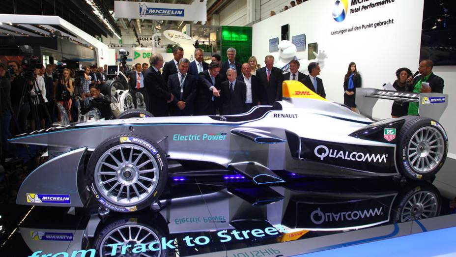 Spark-RenaultSRT_01E | <a href="https://preprod.quatrorodas.abril.com.br/grid//noticias/outras-categorias/renault-mostra-carro-formula-753371.shtml" rel="migration">Leia mais</a>