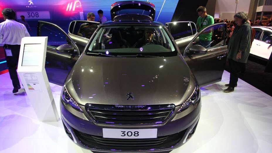 Peugeot 308 | <a href="https://preprod.quatrorodas.abril.com.br/saloes/frankfurt/2013/peugeot-308-751768.shtml" rel="migration">Leia mais</a>