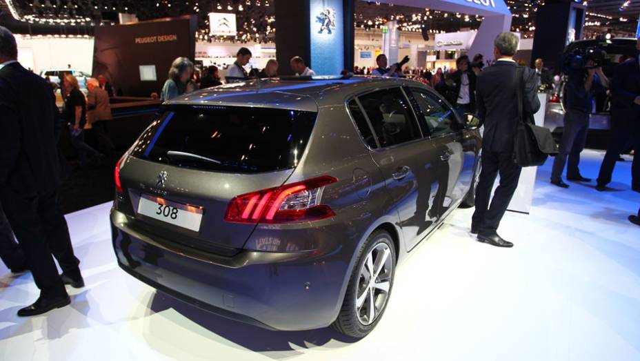 Peugeot 308 | <a href="https://preprod.quatrorodas.abril.com.br/saloes/frankfurt/2013/peugeot-308-751768.shtml" rel="migration">Leia mais</a>