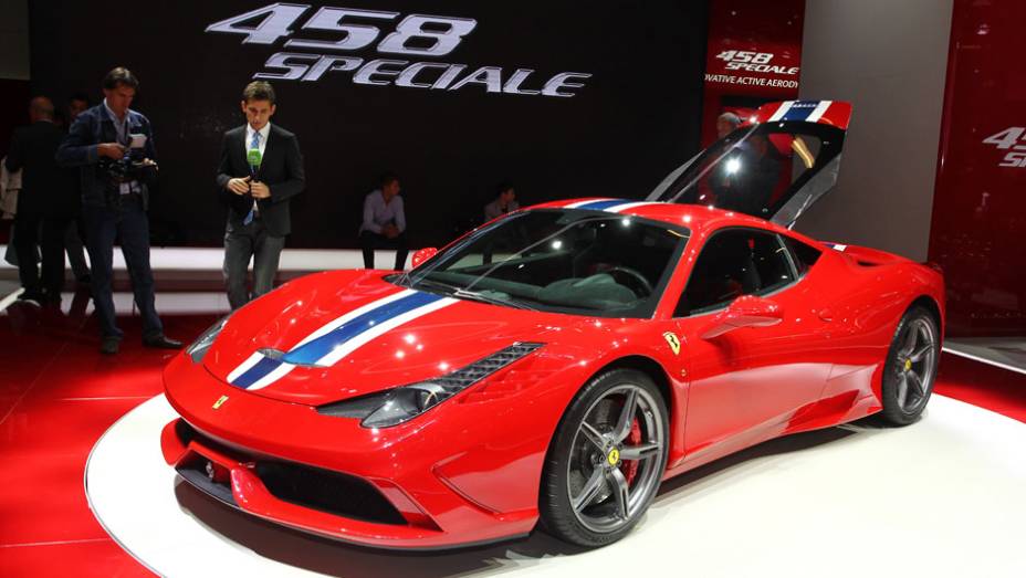 Ferrari 458 Italia Speciale | <a href="https://preprod.quatrorodas.abril.com.br/noticias/fabricantes/ferrari-mostra-458-italia-speciale-750592.shtml" rel="migration">Leia mais</a>