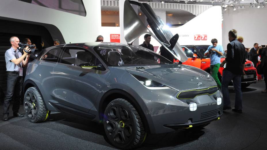 Kia Niro concept | <a href="https://preprod.quatrorodas.abril.com.br/saloes/frankfurt/2013/kia-niro-concept-753436.shtml" rel="migration">Leia mais</a>