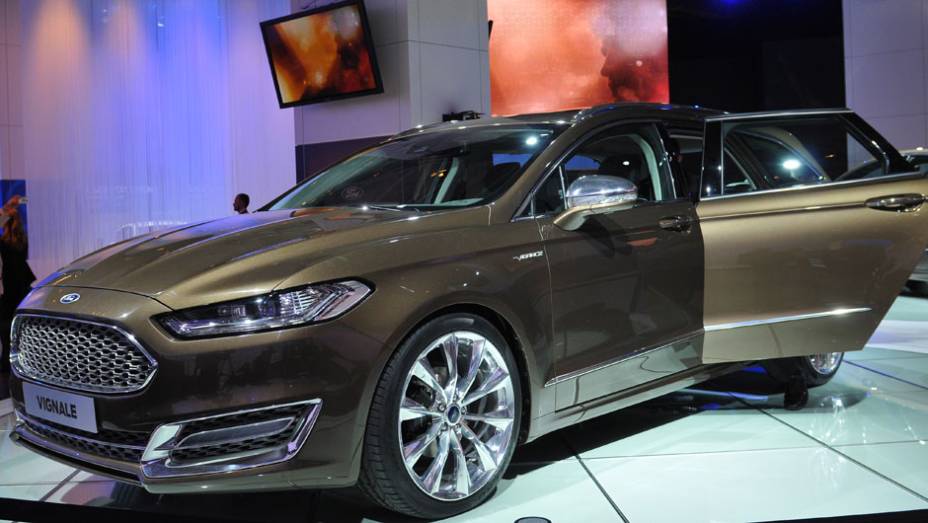 Ford Mondeo/Fusion Vignale | <a href="https://preprod.quatrorodas.abril.com.br/saloes/frankfurt/2013/ford-mondeo-fusion-vignale-752219.shtml" rel="migration">Leia mais</a> | <a href="https://preprod.quatrorodas.abril.com.br/galerias/saloes/frankfurt/2013/direto-frankfurt-2013-1-753497.sht" rel="migration"></a>