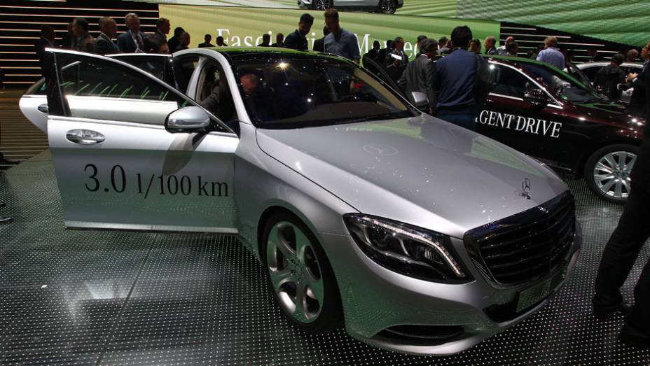 Mercedes-Benz S500 Plug-In Hybrid | <a href="https://preprod.quatrorodas.abril.com.br//saloes/frankfurt/2013/mercedes-benz-s500-plug-in-hybrid-753481.shtml" rel="migration">Leia mais</a>