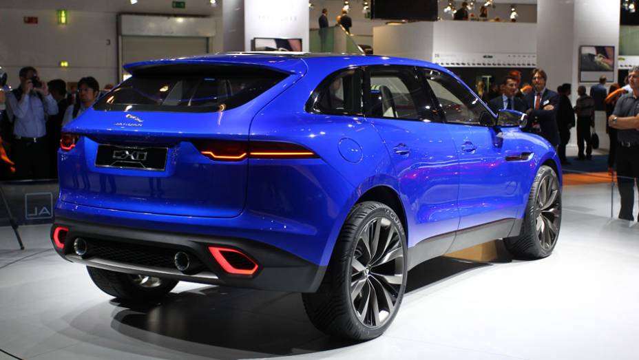 Jaguar C-X17 concept | <a href="https://preprod.quatrorodas.abril.com.br/saloes/frankfurt/2013/jaguar-c-x17-concept-752065.shtml" rel="migration">Leia mais</a>