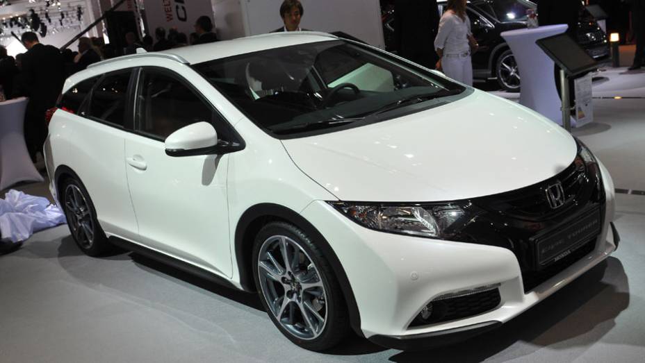 Honda Civic Tourer | <a href="https://preprod.quatrorodas.abril.com.br/saloes/frankfurt/2013/honda-civic-tourer-751715.shtml" rel="migration">Leia mais</a> | <a href="https://preprod.quatrorodas.abril.com.br/galerias/saloes/frankfurt/2013/direto-frankfurt-2013-1-753497.shtml" rel="migration">Direto de Fr</a>