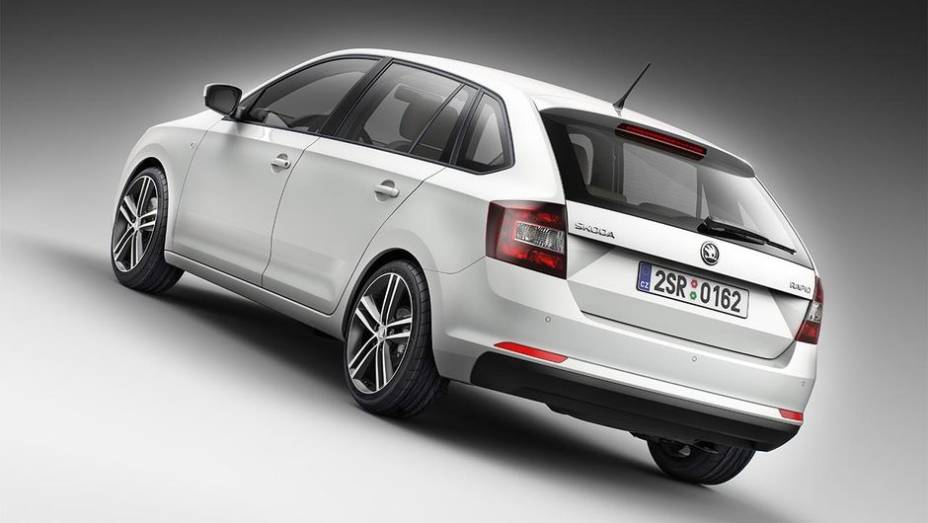 O novo Rapid Spaceback ser&aacute; vendido na Europa com quatro op&ccedil;&otilde;es de motores movidos a gasolina e dois a diesel | <a href="https://preprod.quatrorodas.abril.com.br/saloes/frankfurt/2013/skoda-rapid-spaceback-753268.shtml" rel="migration">Leia mais</a>