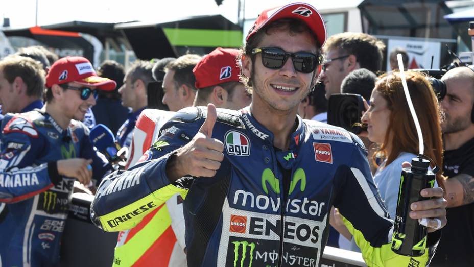 Valentino Rossi ficou com o terceiro melhor tempo deste sábado (14) | <a href="https://preprod.quatrorodas.abril.com.br/moto/noticias/motogp-marquez-conquista-pole-misano-754099.shtml" rel="migration">Leia mais</a>