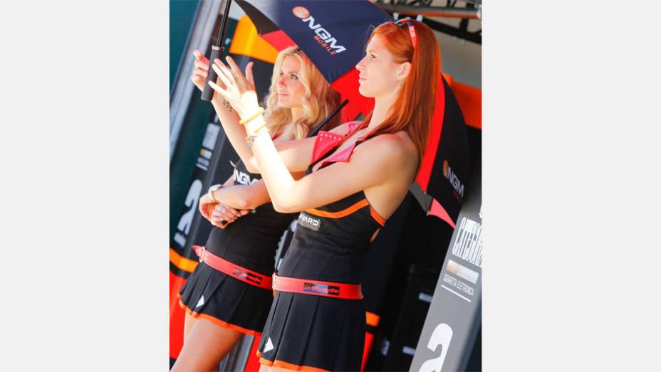 Veja as belas garotas da MotoGP, etapa de San Marino| <a href="https://preprod.quatrorodas.abril.com.br/moto/noticias/motogp-lorenzo-triunfa-misano-754124.shtml" rel="migration">Leia mais</a>