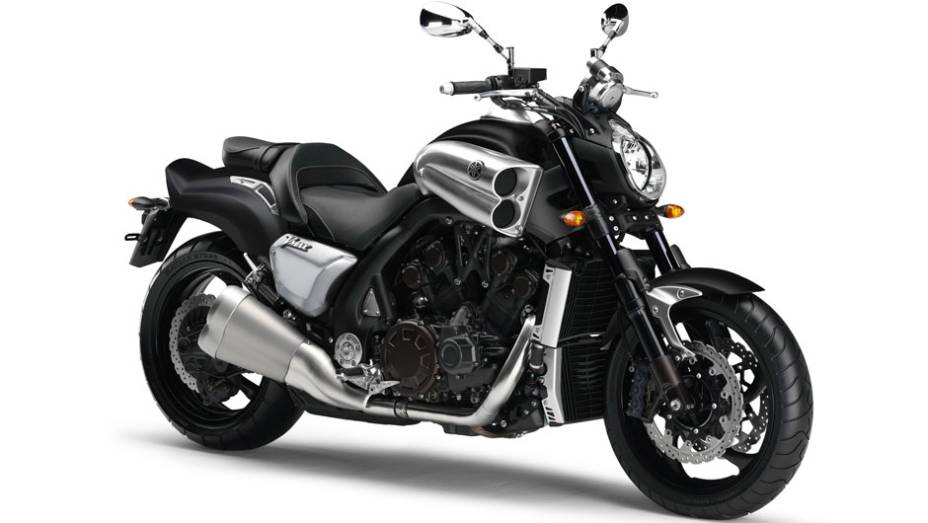 Seu torque m&aacute;ximo &eacute; de 17 mkgf a 6.500 rpm | <a href="https://preprod.quatrorodas.abril.com.br/moto/noticias/tmax-destaque-yamaha-salao-duas-rodas-756402.shtml" rel="migration">Leia mais</a>
