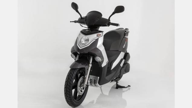 Com rodas aro 16", as maiores da categoria, o modelo possui freios a disco com FH-CBS (Full Hidraulic Combined Brake System) | <a href="https://preprod.quatrorodas.abril.com.br/moto/noticias/dafra-apresenta-novos-modelos-salao-duas-rodas-756438.shtml" rel="migration">Leia mais</a> Com rodas aro 16", as maiores da categoria, o modelo possui freios a disco com FH-CBS (Full Hidraulic Combined Brake System) | <a href="https://preprod.quatrorodas.abril.com.br/moto/noticias/dafra-apresenta-novos-modelos-salao-duas-rodas-756438.shtml" rel="migration">Leia mais</a>