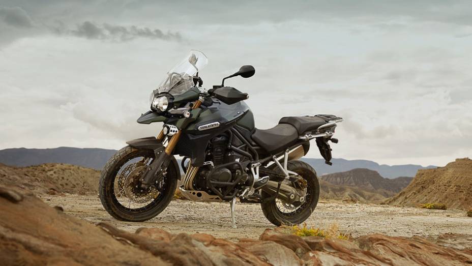 Triumph lançou a nova Tiger Explorer XC no Salão Duas Rodas 2013 | <a href="https://preprod.quatrorodas.abril.com.br/moto/noticias/triumph-revela-lancamentos-salao-duas-rodas-756393.shtml" rel="migration">Leia mais</a>