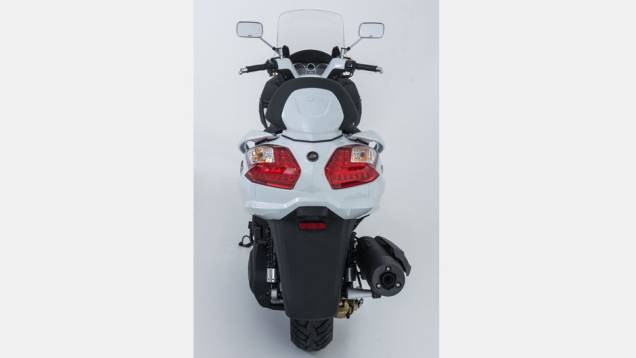 Detalhe da traseira | <a href="https://preprod.quatrorodas.abril.com.br/moto/noticias/dafra-apresenta-novos-modelos-salao-duas-rodas-756438.shtml" rel="migration">Leia mais</a> Detalhe da traseira | <a href="https://preprod.quatrorodas.abril.com.br/moto/noticias/dafra-apresenta-novos-modelos-salao-duas-rodas-756438.shtml" rel="migration">Leia mais</a>