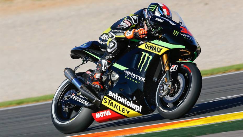 Smith foi o sexto melhor neste sábado (9) | <a href="https://preprod.quatrorodas.abril.com.br/moto/noticias/motogp-marquez-largara-pole-valencia-759861.shtml" rel="migration">Leia mais</a> Smith foi o sexto melhor neste sábado (9) | <a href="https://preprod.quatrorodas.abril.com.br/moto/noticias/motogp-marquez-largara-pole-valencia-759861.shtml" rel="migration">Leia mais</a>