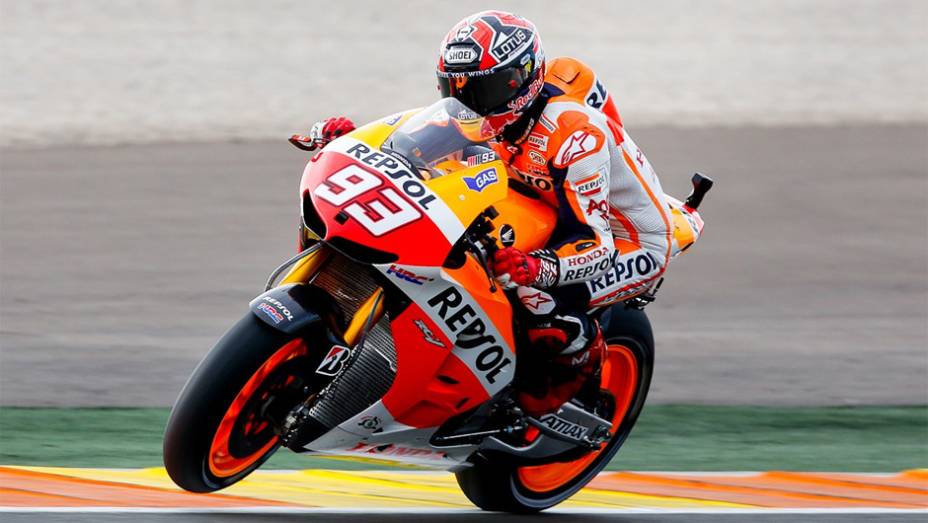 Terceiro lugar garantiu o Mundial de MotoGP para Marc Márquez | <a href="https://preprod.quatrorodas.abril.com.br/moto/noticias/lorenzo-vence-nao-impede-titulo-marquez-759873.shtml" rel="migration"></a>