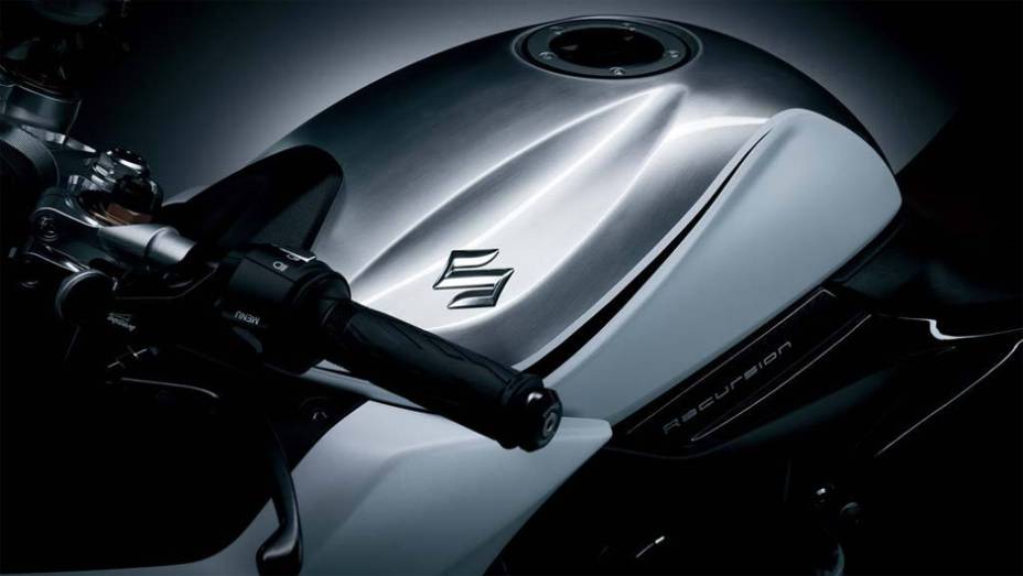 O torque máximo da Recursion é de 10,23 mkgf a 4.500 rpm | <a href="https://preprod.quatrorodas.abril.com.br/moto/noticias/suzuki-mostra-recursion-concept-761664.shtml" rel="migration">Leia mais</a> O torque máximo da Recursion é de 10,23 mkgf a 4.500 rpm | <a href="https://preprod.quatrorodas.abril.com.br/moto/noticias/suzuki-mostra-recursion-concept-761664.shtml" rel="migration">Leia mais</a>
