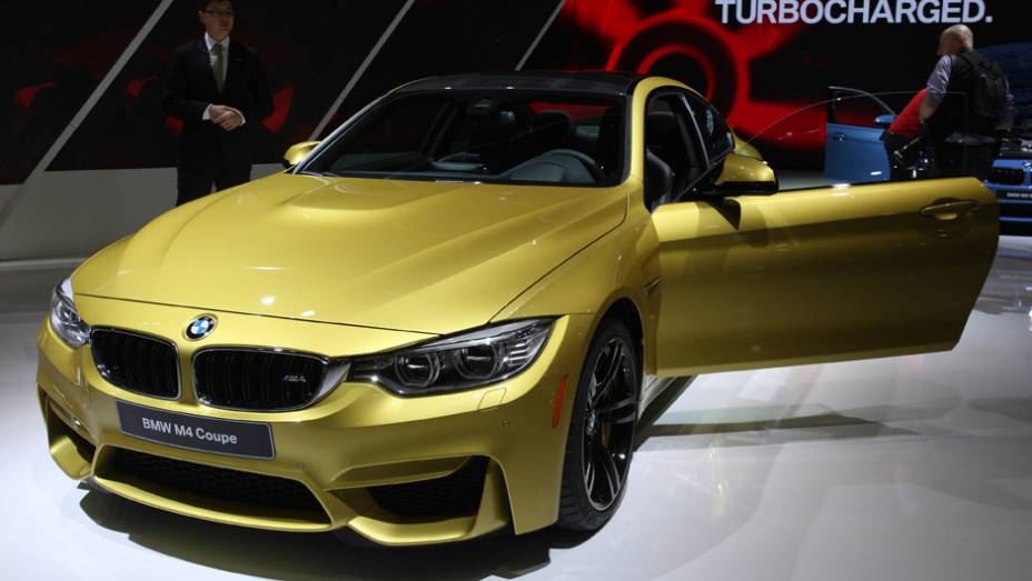 BMW M4 Coupe | <a href="https://preprod.quatrorodas.abril.com.br/noticias/saloes/detroit-2014/bmw-apresenta-novos-m3-m4-762958.shtml" rel="migration">Leia mais</a>