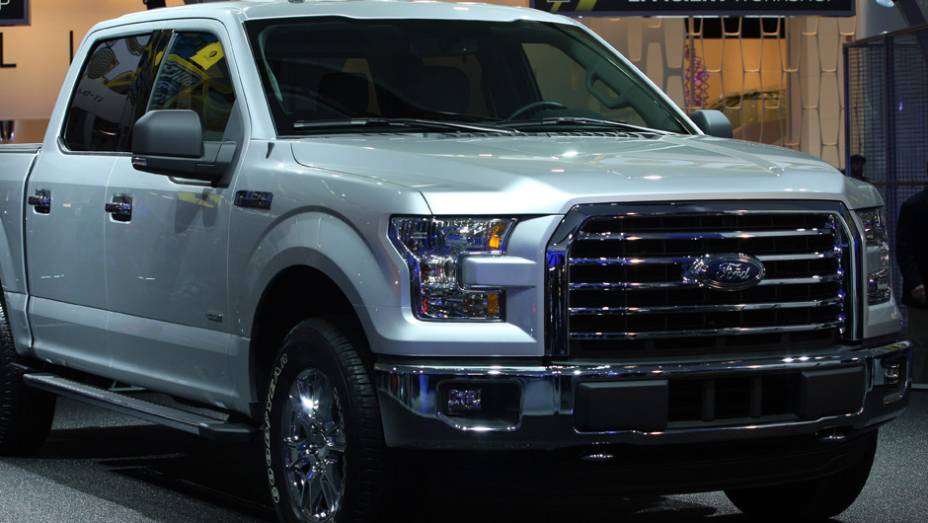 Ford F-150 | <a href="https://preprod.quatrorodas.abril.com.br/noticias/saloes/detroit-2014/ford-exibe-nova-f-150-769415.shtml" rel="migration">Leia mais</a>