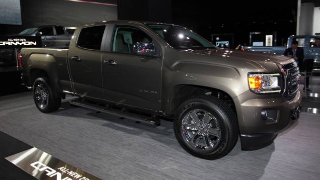 GMC Canyon | <a href="https://preprod.quatrorodas.abril.com.br/noticias/saloes/detroit-2014/gmc-mostra-nova-canyon-detroit-769475.shtml" rel="migration">Leia mais</a> GMC Canyon | <a href="https://preprod.quatrorodas.abril.com.br/noticias/saloes/detroit-2014/gmc-mostra-nova-canyon-detroit-769475.shtml" rel="migration">Leia mais</a>