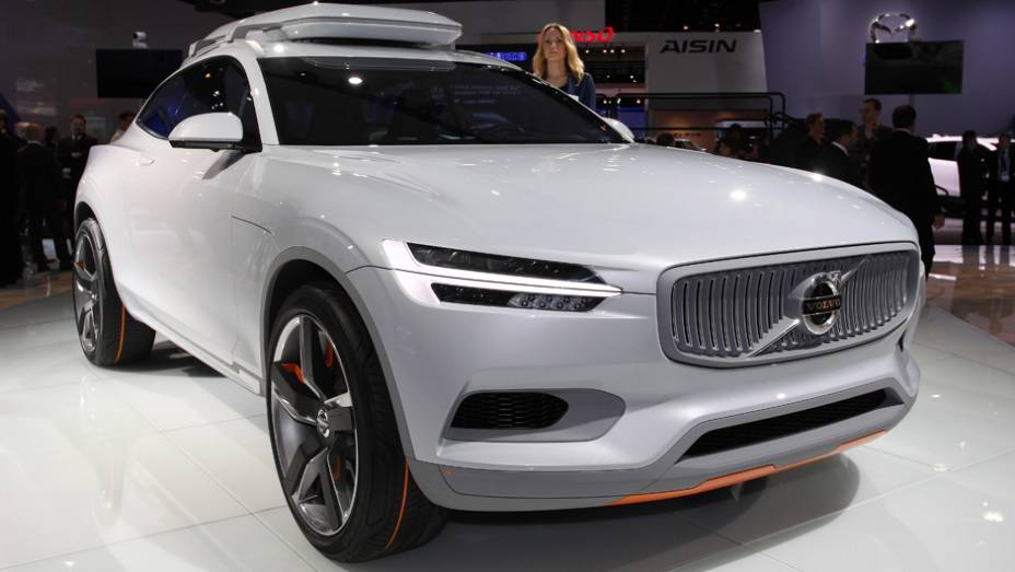 Volvo XC concept | <a href="https://preprod.quatrorodas.abril.com.br/noticias/saloes/detroit-2014/volvo-revelara-concept-xc-coupe-detroit-767556.shtml" rel="migration">Leia mais</a>