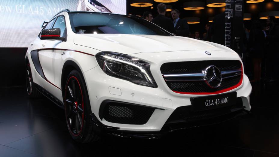 Mercedes-Benz GLA 45 AMG | <a href="https://preprod.quatrorodas.abril.com.br/noticias/saloes/detroit-2014/mercedes-benz-revela-gla-amg-766617.shtml" rel="migration">Leia mais</a>