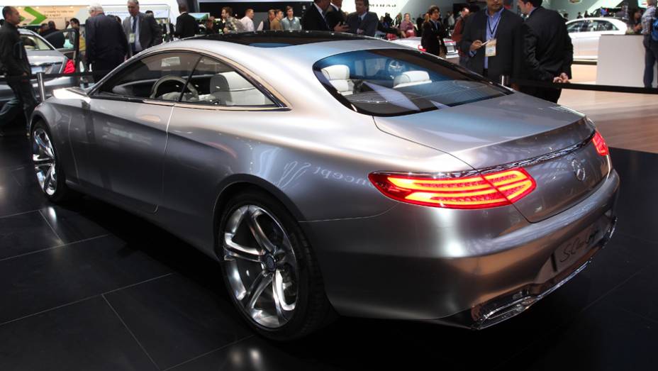 Mercedes-Benz Classe S Coupe | <a href="https://preprod.quatrorodas.abril.com.br/noticias/saloes/detroit-2014" rel="migration">Tudo sobre o Salão!</a>