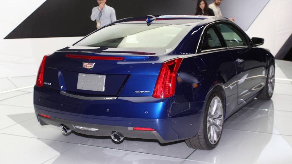 Cadillac ATS Coupe | <a href="https://preprod.quatrorodas.abril.com.br/noticias/saloes/detroit-2014/cadillac-apresenta-ats-coupe-2015-770397.shtml" rel="migration">Leia Mais</a>