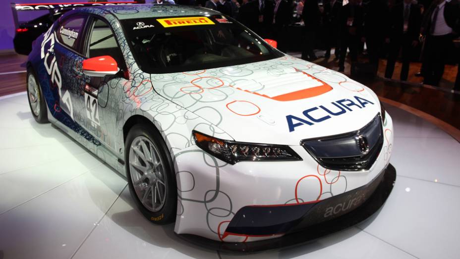 Acura TLX GT | <a href="https://preprod.quatrorodas.abril.com.br/noticias/saloes/detroit-2014" rel="migration">Tudo sobre o Salão de Detroit!</a>