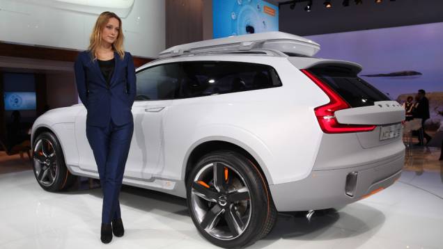 As garotas do Salão de Detroit 2014! | <a href="https://preprod.quatrorodas.abril.com.br/noticias/saloes/detroit-2014" rel="migration">Tudo sobre o Salão!</a> As garotas do Salão de Detroit 2014! | <a href="https://preprod.quatrorodas.abril.com.br/noticias/saloes/detroit-2014" rel="migration">Tudo sobre o Salão!</a>